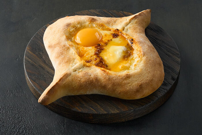 Hachapuri-po-adzharski-lamadzho